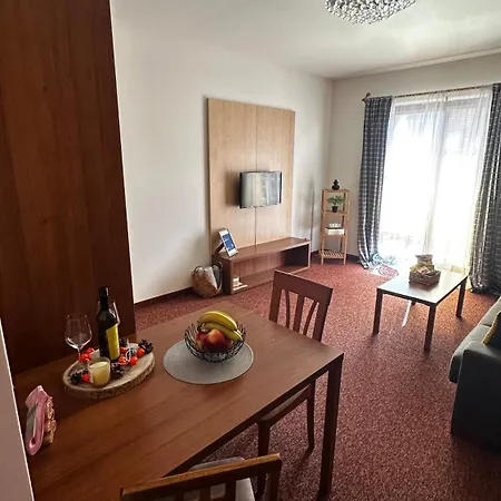 Timea B 201 アパート